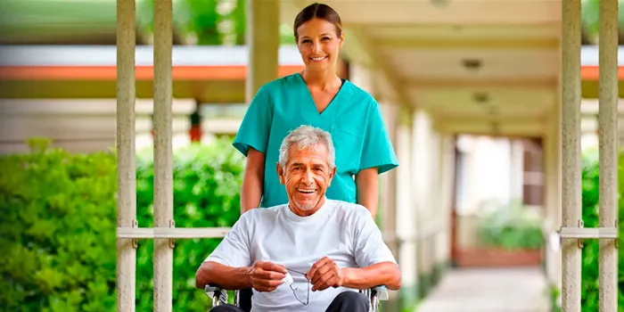 Pacientes con incontinencia silla de ruedas